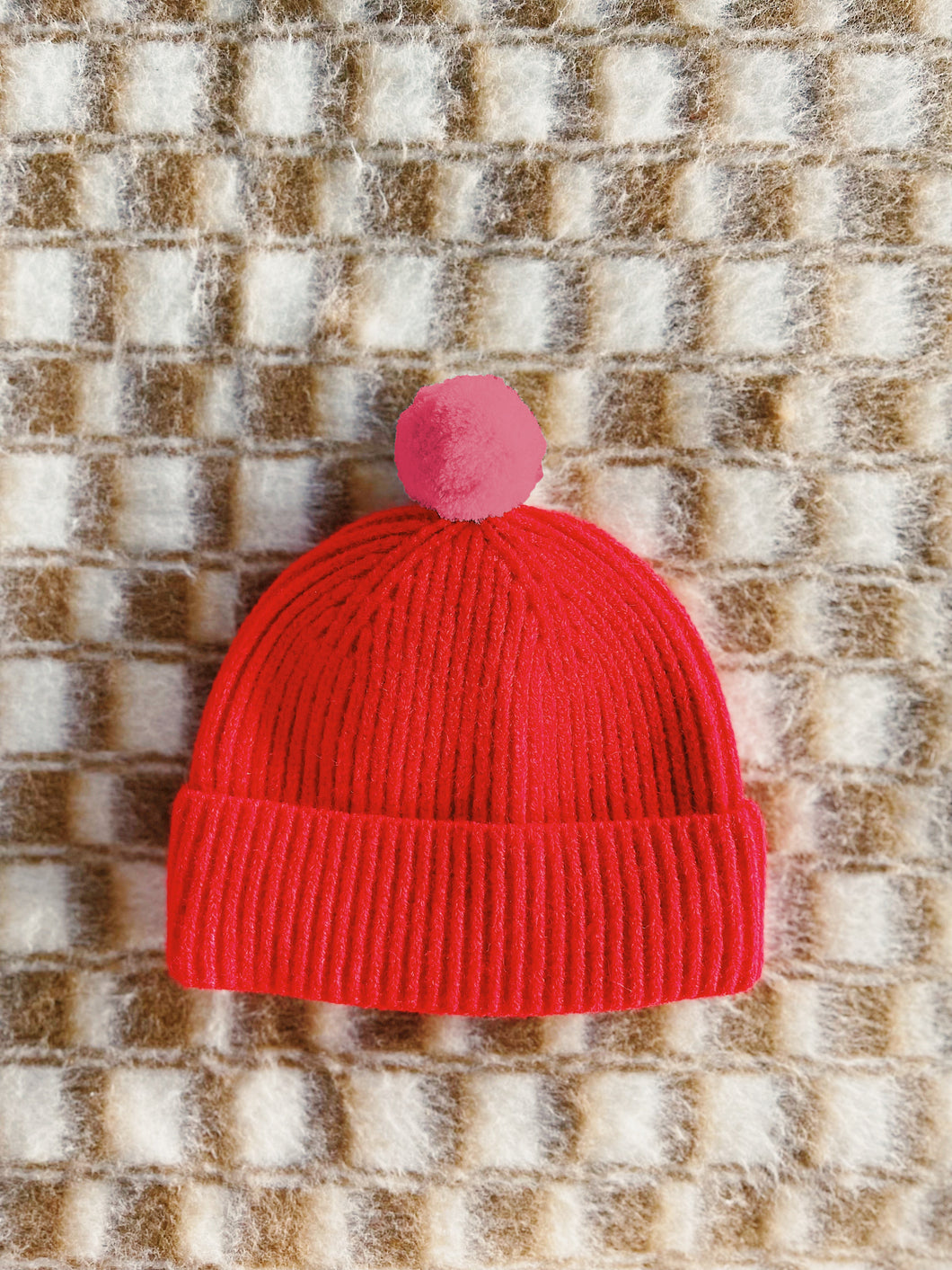 Fisherman Short Rib-Knit Beanie Cap - Bright Red with Bubblegum Pink Pom Pom